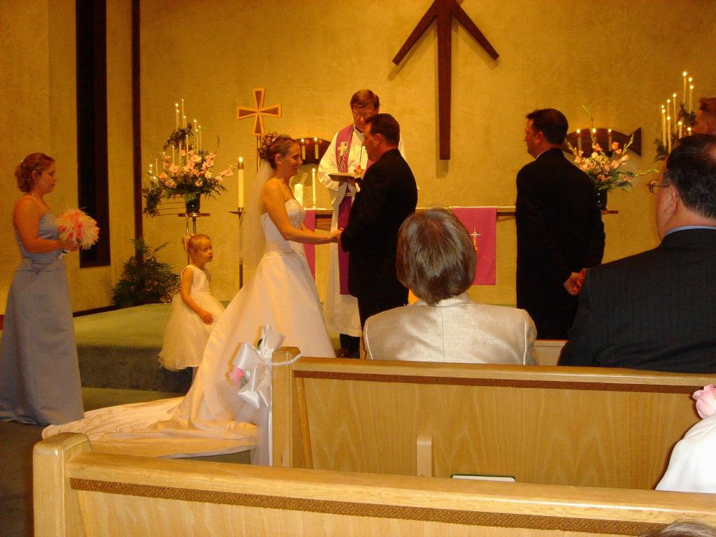2005/03(March)/02(Mount-Wedding)/1024x768_2005-03-05 18-46-25.JPG